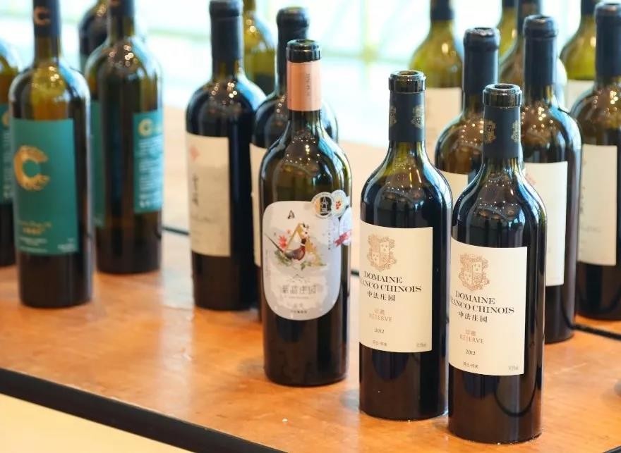 A tasting of DFC at 2019 China Wine Summit